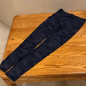 Lululemon Camo Black Leggings - 12 Tall